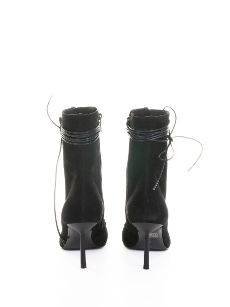 Stivaletto Colette con stringhe nero in velluto