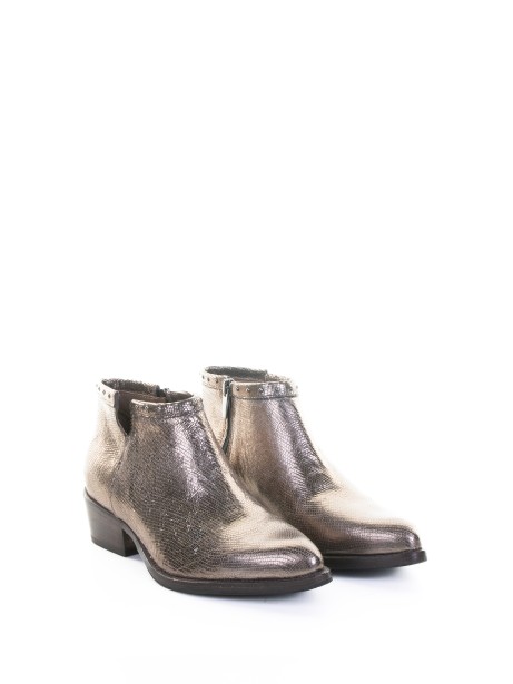 Texan ankle boot in laminated leather 2