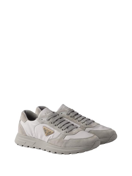 Sneaker color bianco 2