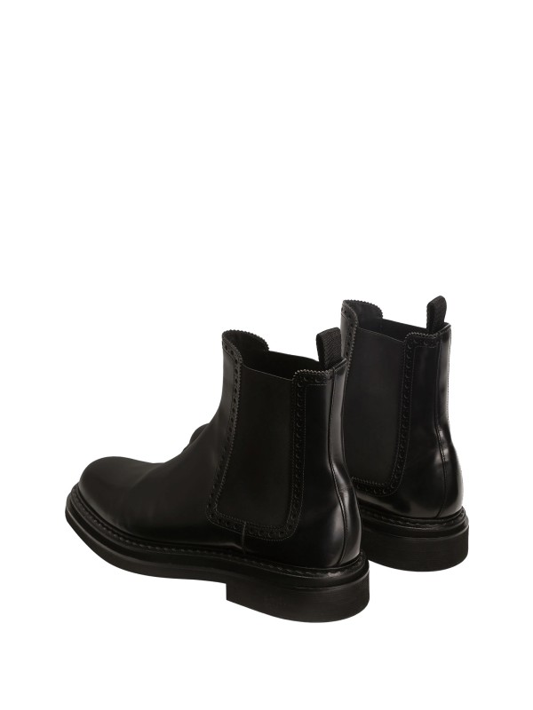 Black calfskin ankle boot