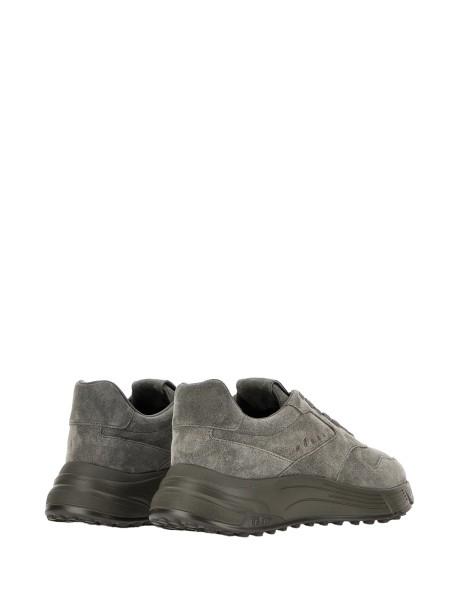 Sneakers in pelle scamosciata grigio