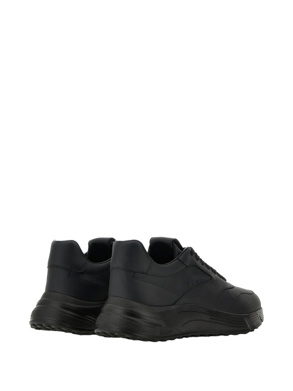 Sneakers in pelle liscia nera