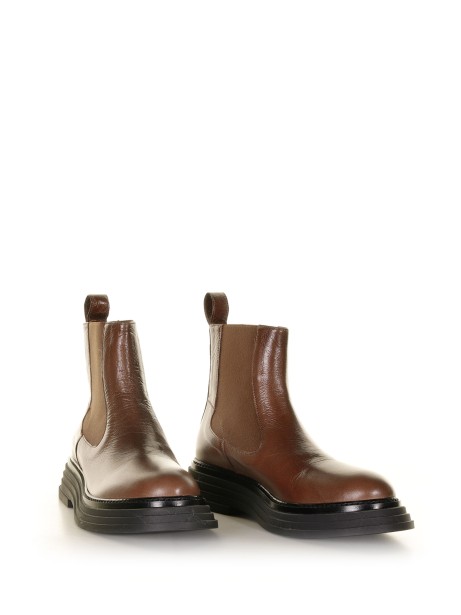 Beatles Dakota in chocolate leather 2