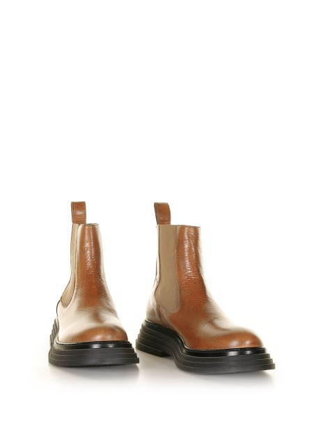 Beatles Dakota in cognac leather 2