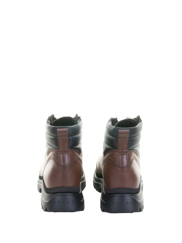 H692 leather ankle boots