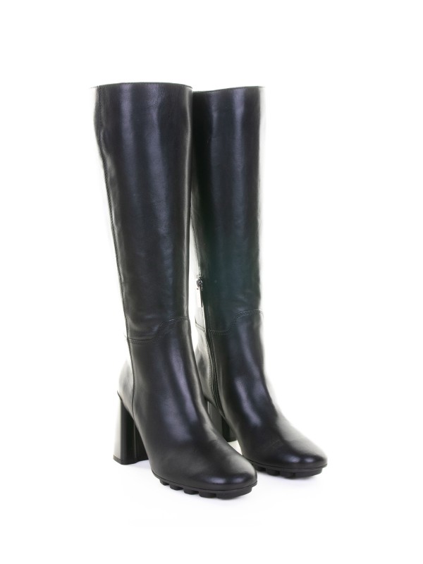 Black Leather Heeled Boot