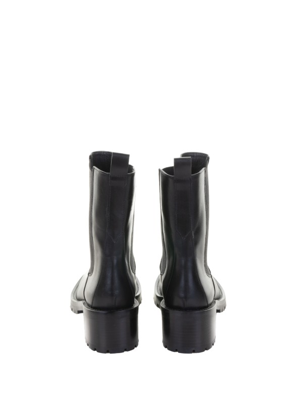 Black leather ankle boot with rubber sole