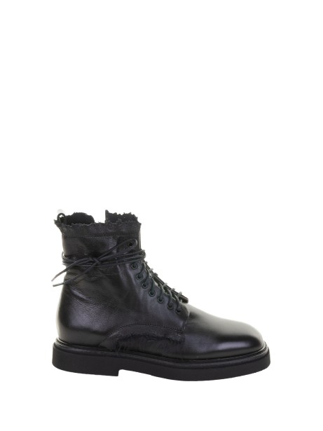 Biker nero in pelle donna