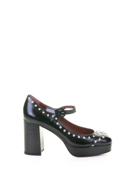 Pumps with Black Leather Strap