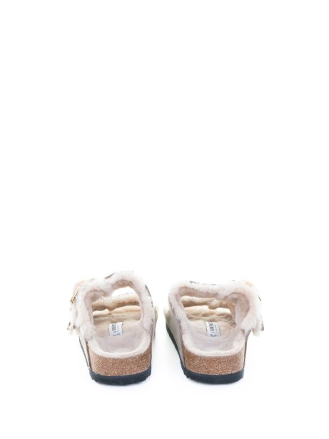 Arizona Big Buckle Slipper in Oiled Leather and Fur