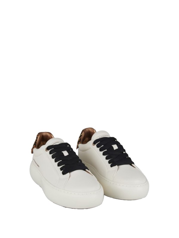 Sneaker Soho bianco in pelle con tallone leopardato