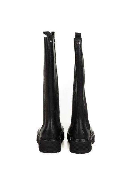 Stivale nero in pelle