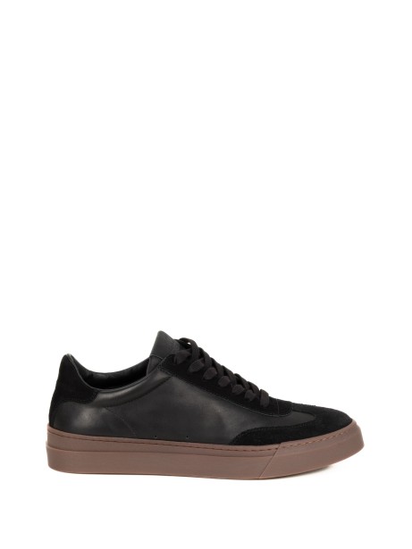 Men's Sneaker in Black Leather