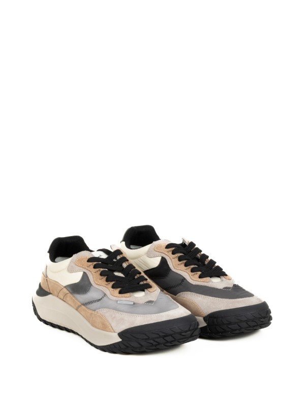 Sneaker uomo tricolore in camoscio e tessuto