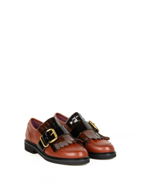 Mocassino marrone in pelle con frange