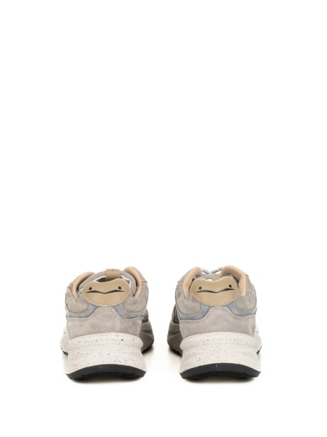 Sneaker greige in nabuk