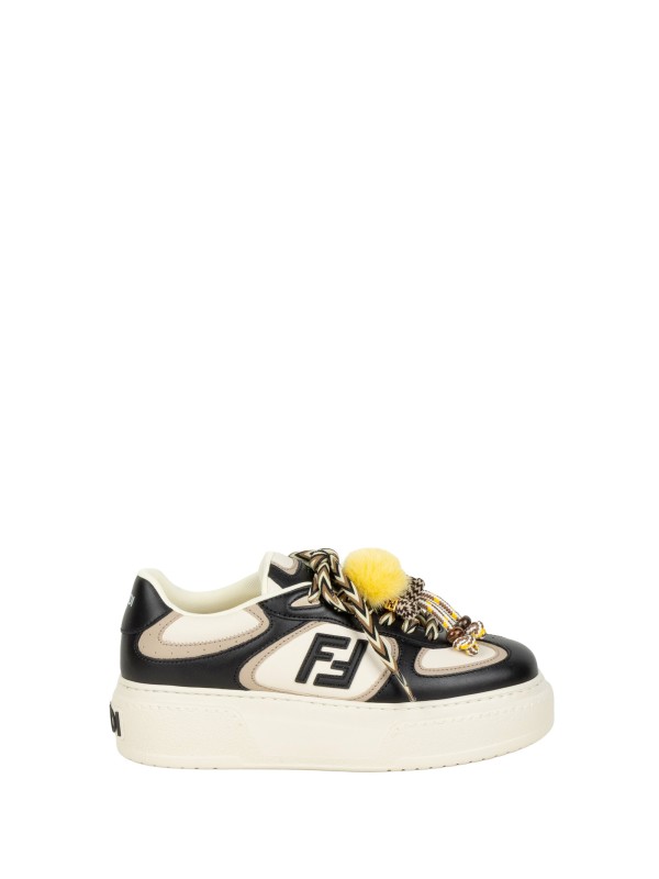 Fendi Black Leather Sandals with Pompom Detail