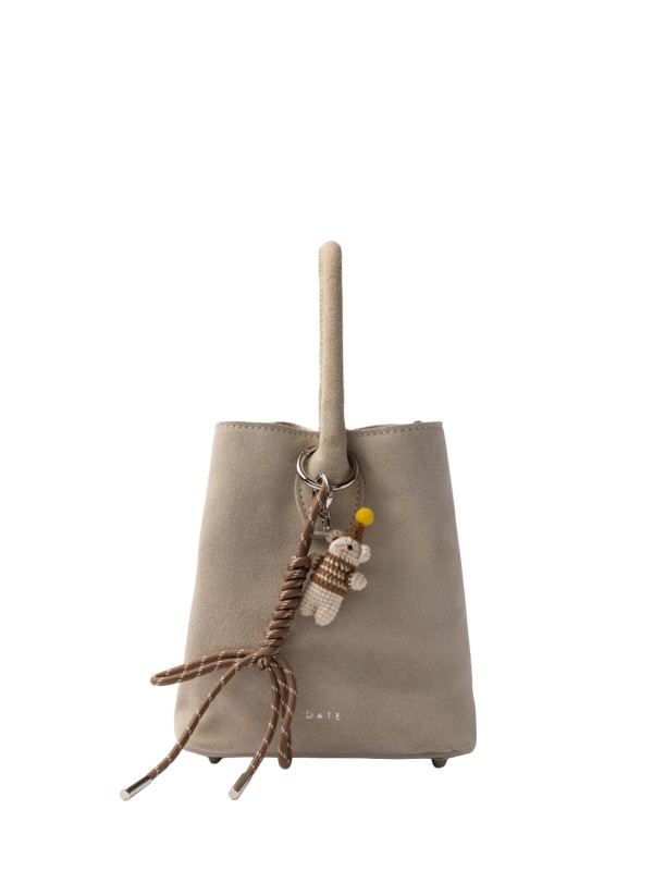 Borsa Paniere in Suede Beige - Eleganza e Versatilità