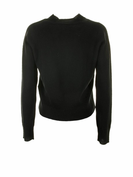 Maglia nera con colletto 2