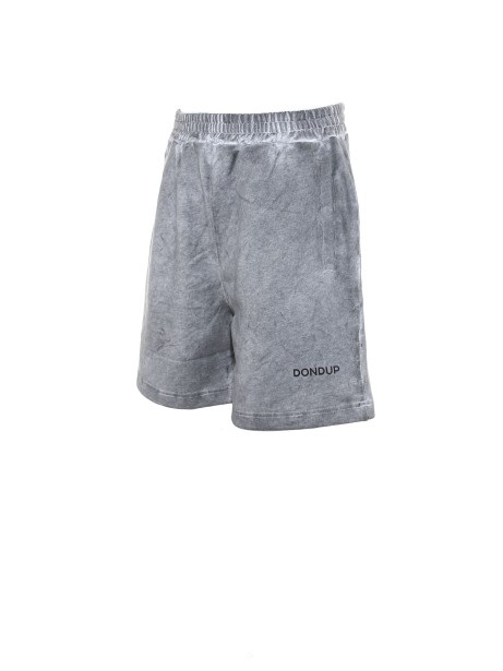 Bermuda with contrasting detail 2