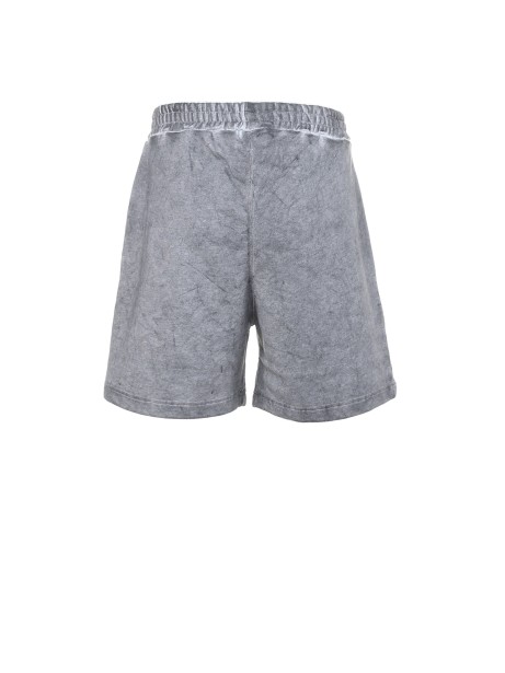 Bermuda with contrasting detail