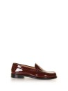 Loafer in grape color patent leather