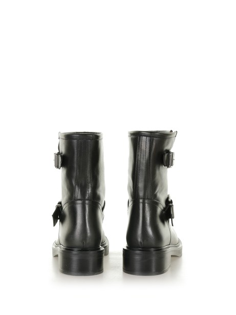 Fabia leather ankle boot with buckles