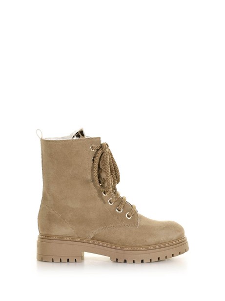 Suede ankle boot with laces