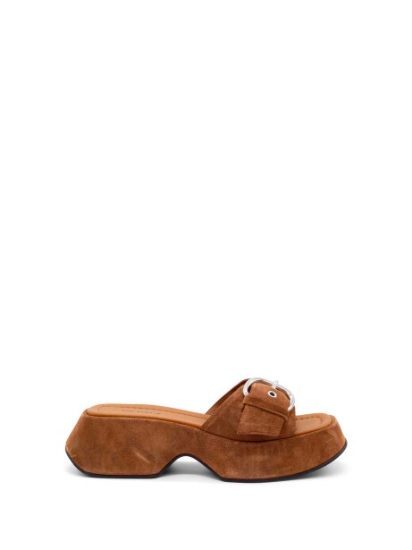 Suede sandal with buckle