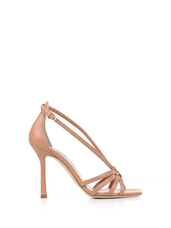 Sandalo in nappa Sandalo in nappa