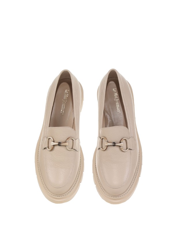 Mocassino in pelle con suola track