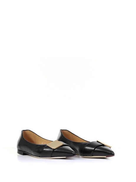 Ballerina shoes with plaque detail