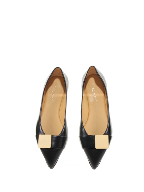 Ballerina shoes with plaque detail
