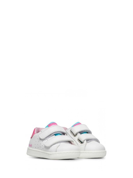Leather sneaker with strap