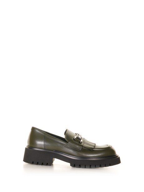 Green leather loafer with fringes Green leather loafer with fringes