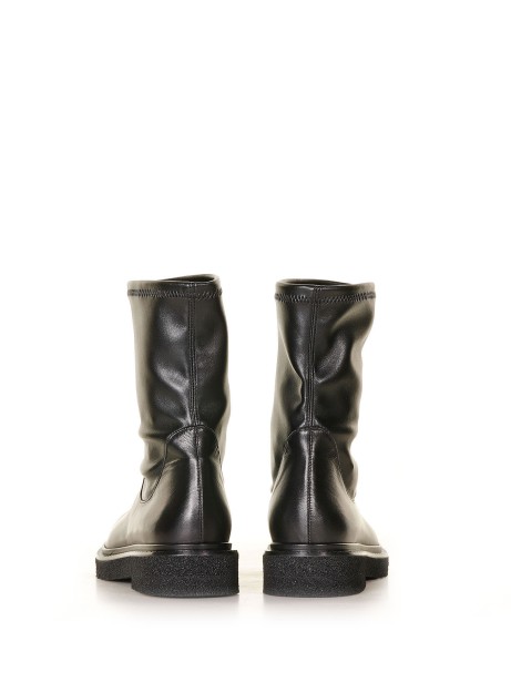 Black ankle boot in soft leather