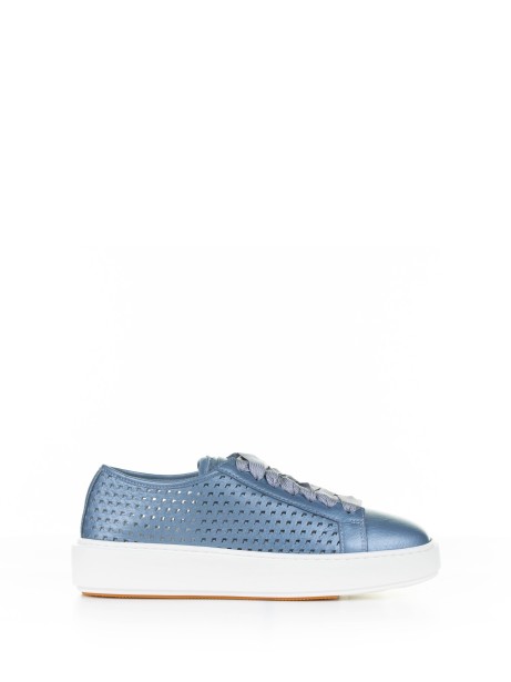 Sneaker azzurra in pelle traforata laminata