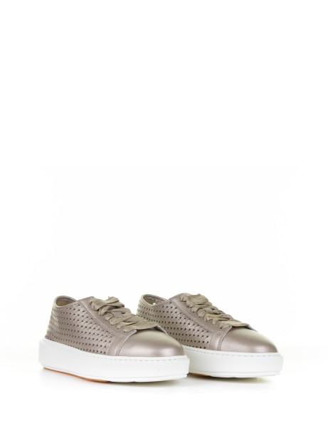 Beige sneaker in laminated perforated leather 2