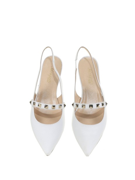 Ballerina shoes with studs detail
