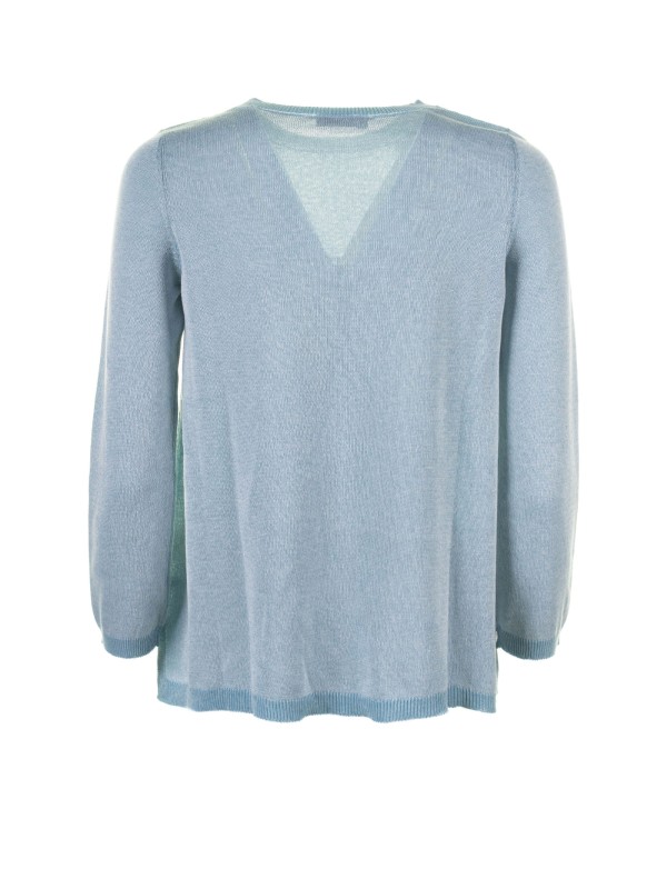 Light blue long-sleeved shirt