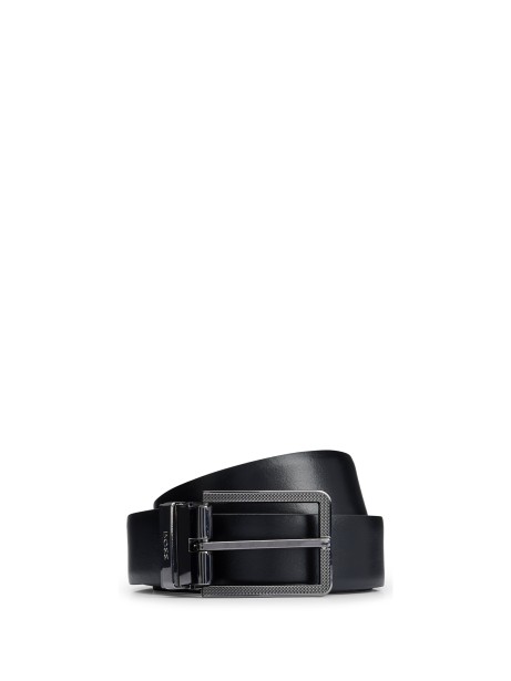 Leather belt with logo buckle Leather belt with logo buckle