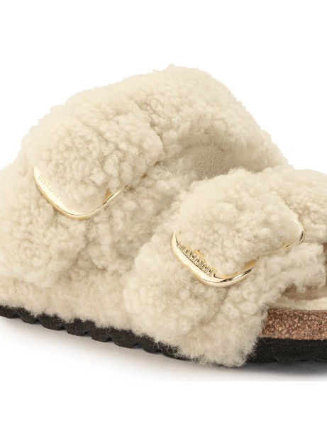 Arizona slipper in big buckle shearling
