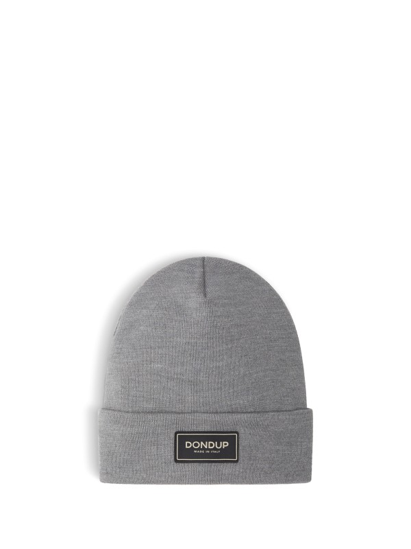 Gray cap with logo Gray cap with logo