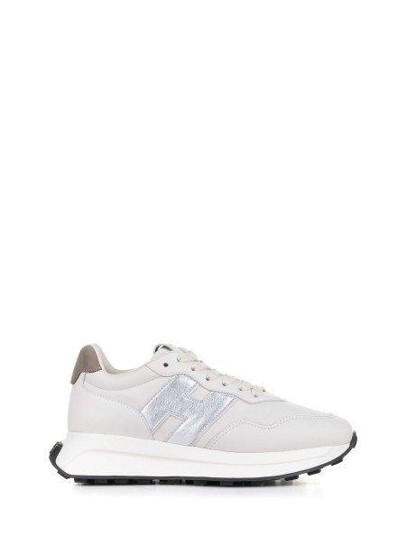 H641 running sneakers in cream silver