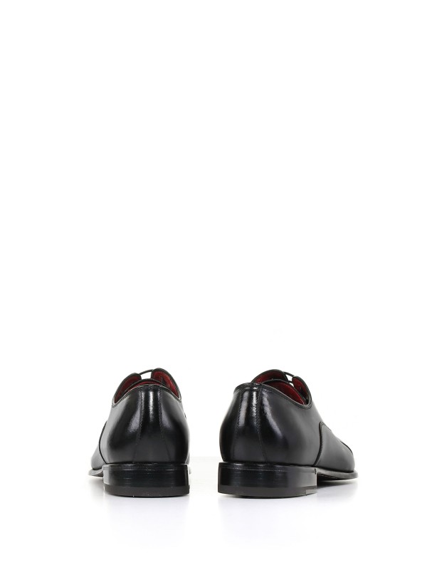 Derby in smooth black leather