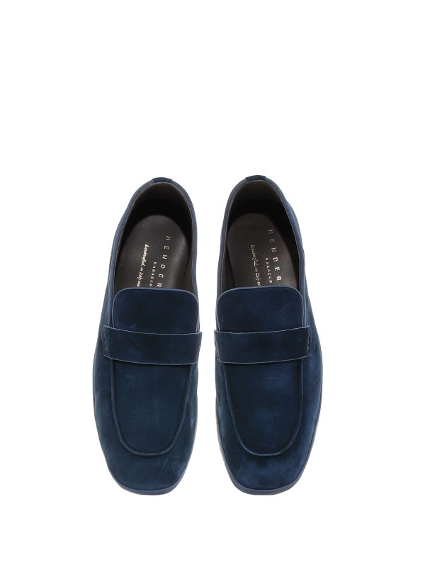 Loafer made of suede