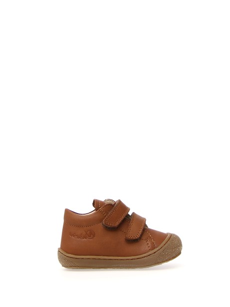 Brown leather first steps shoes with strap