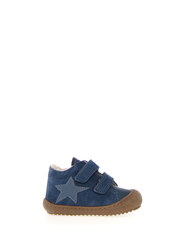 First steps shoes in blue suede with strap First steps shoes in blue suede with strap