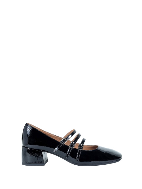 Mary Jane Pumps in Black Patent Mary Jane Pumps in Black Patent