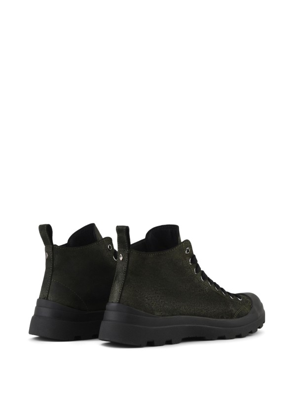 P03 men's ankle boot in waxed suede